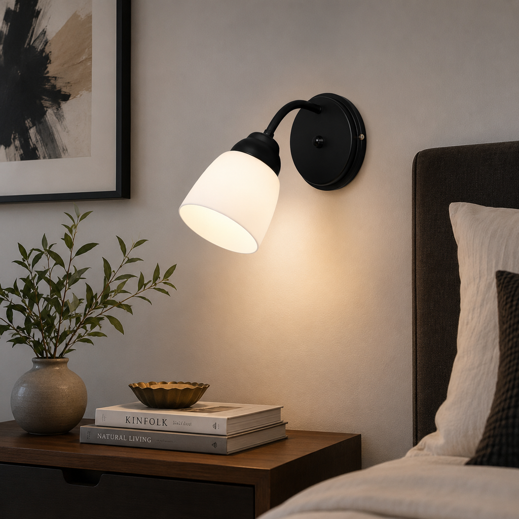 Aplique de Pared Ferrolux Valen 1 Luz E27 con Tulipa de PVC Negra | Diseño Moderno
